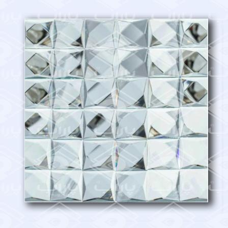 ویژگی های موزاییک استخری شیشه ای